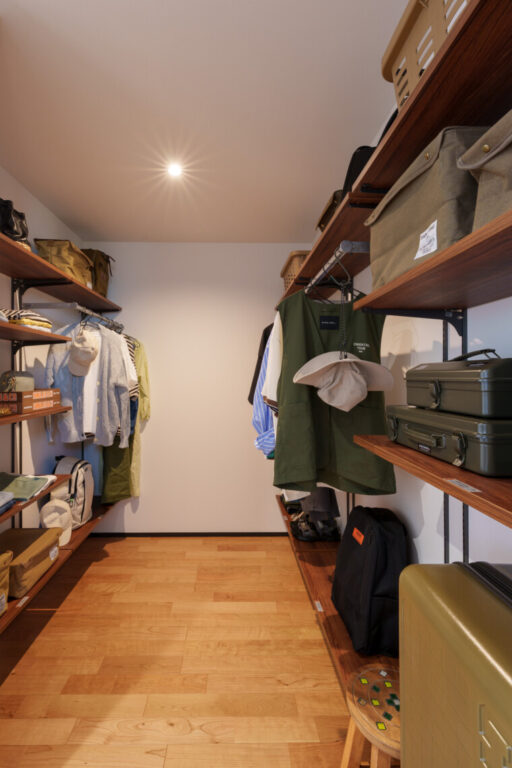 遊び心あふれる、家族と育つ家