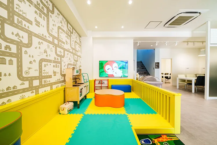 伊敷店外観・内観