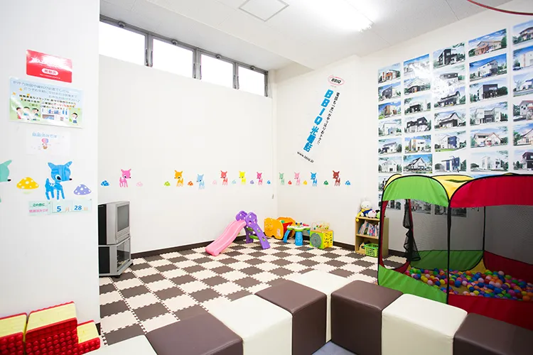 谷山店外観・内観